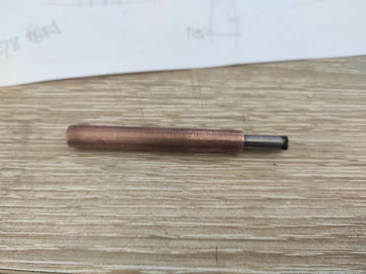 问一下4.95的孔如何制得？